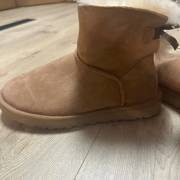 UGG Mini Bailey Bow boots - Picture 4 of 6
